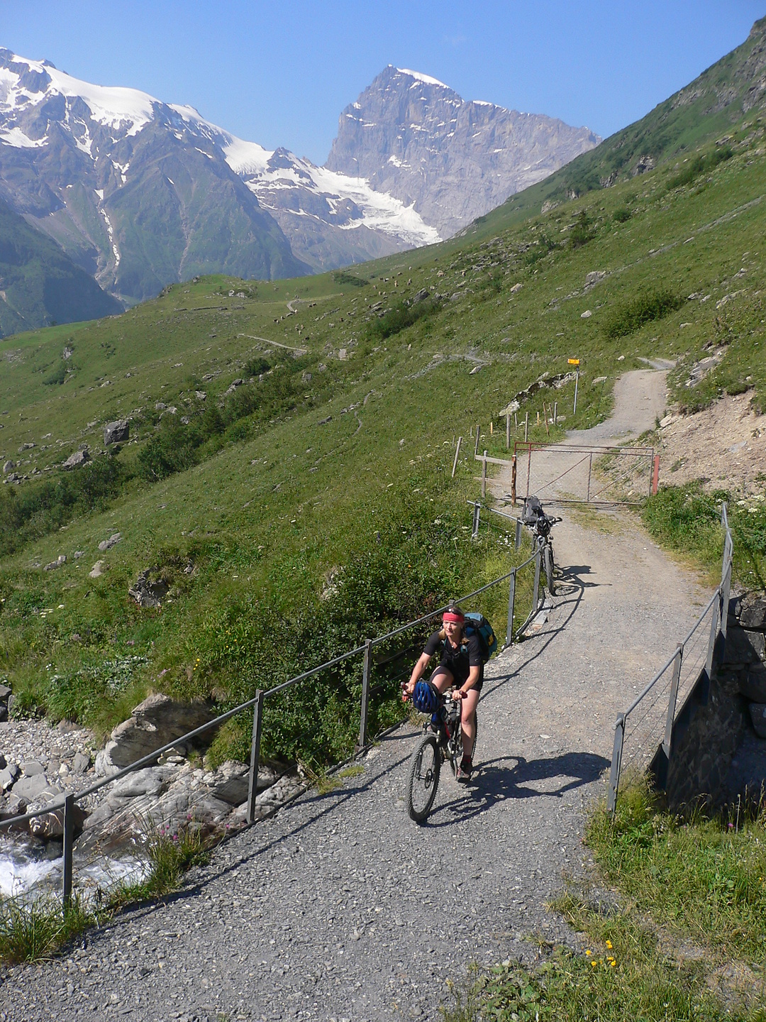 surenen-uphill.jpg