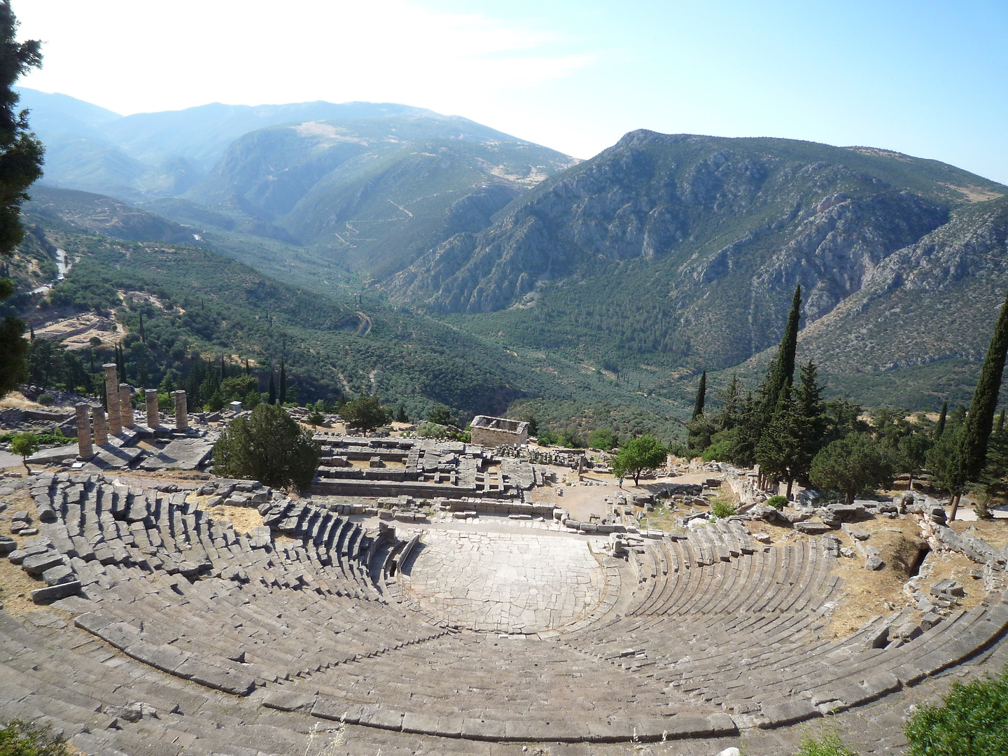 delfi-theater.jpg