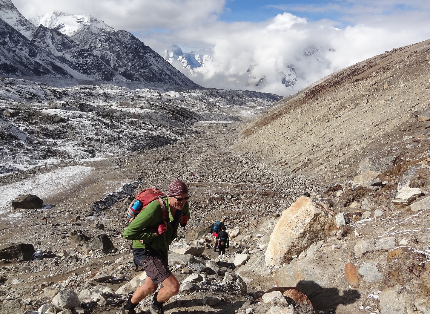 ghorakshep-hike2.jpg