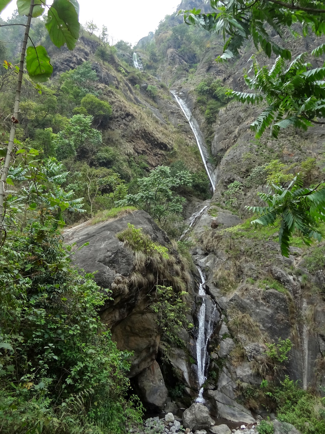 jagat-waterfall.jpg