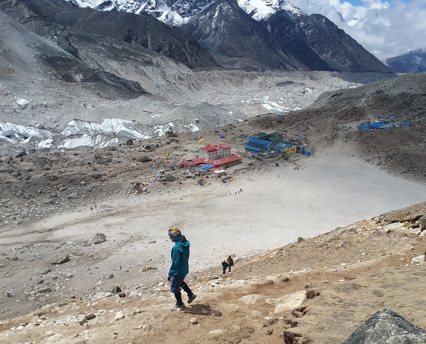 kalapatthar-downhill.jpg