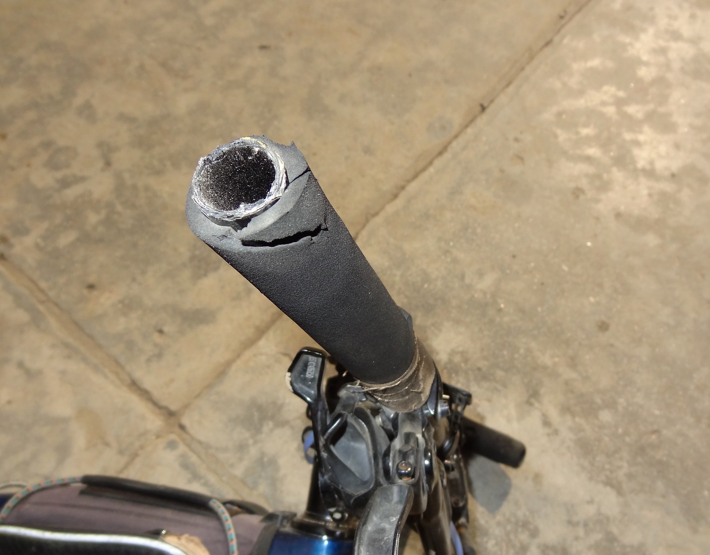 kathmandu-handlebar.jpg
