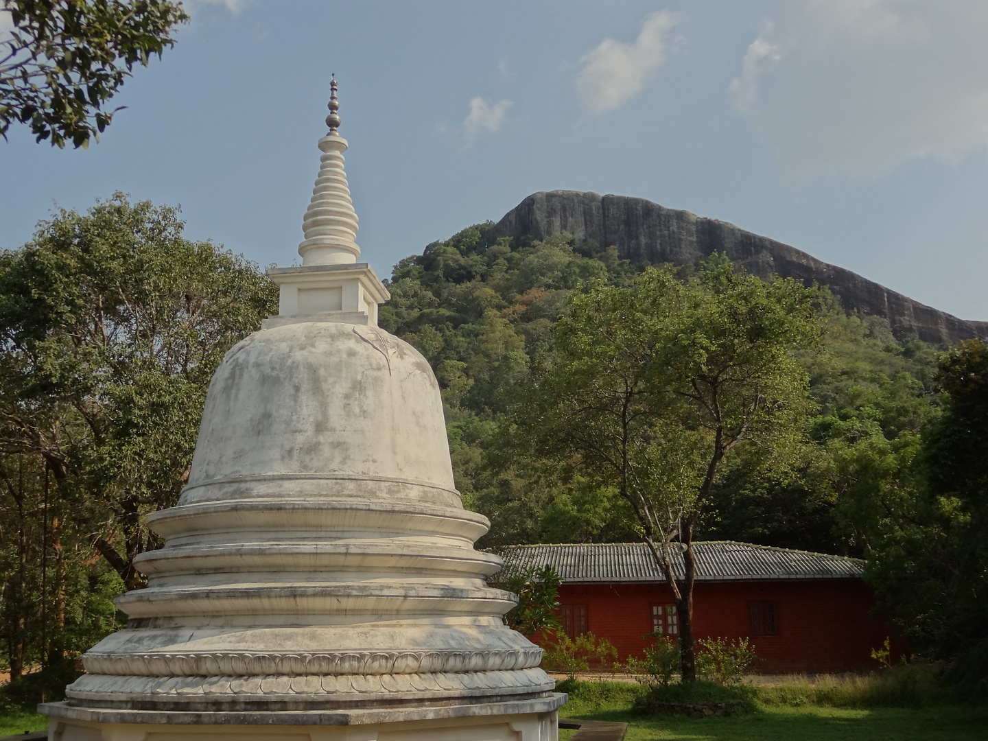 sigiriya-rock1.jpg