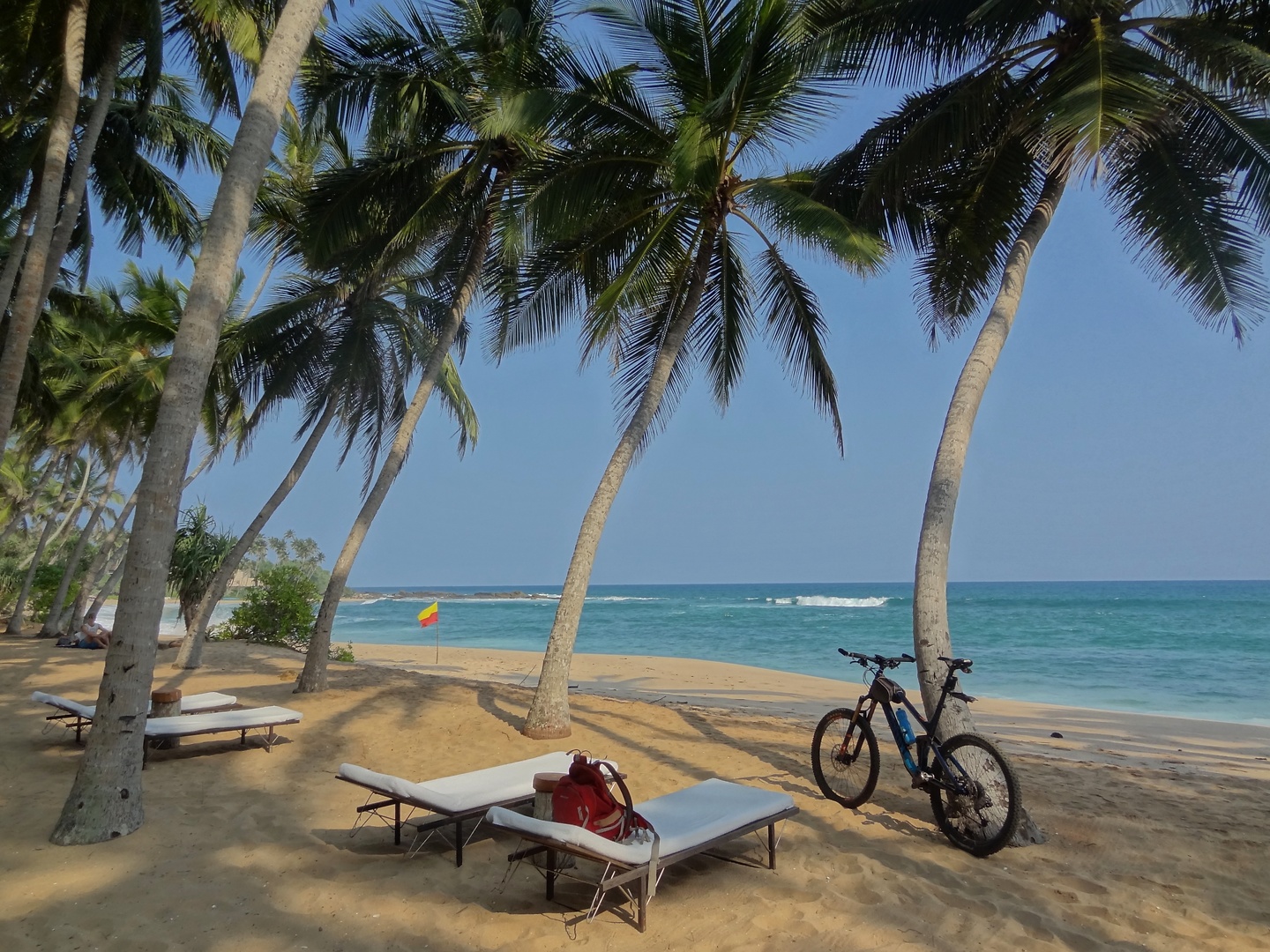 tangalle-beach5.jpg