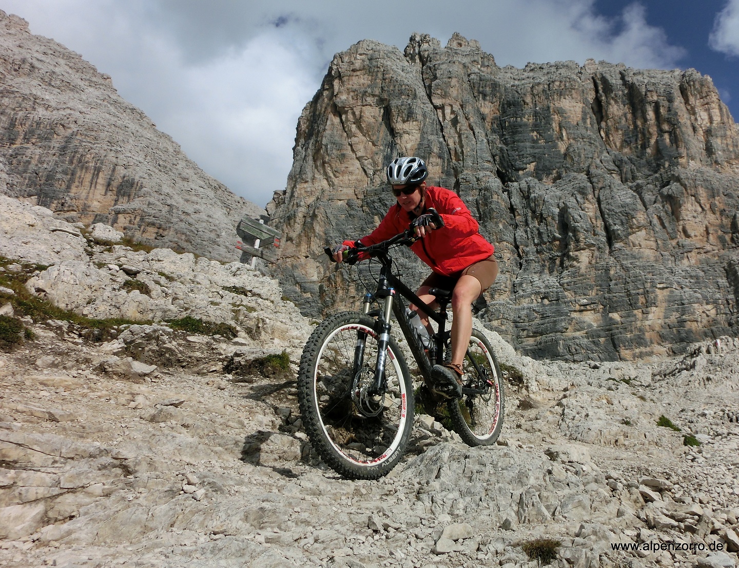lagazuoi-trail02.jpg