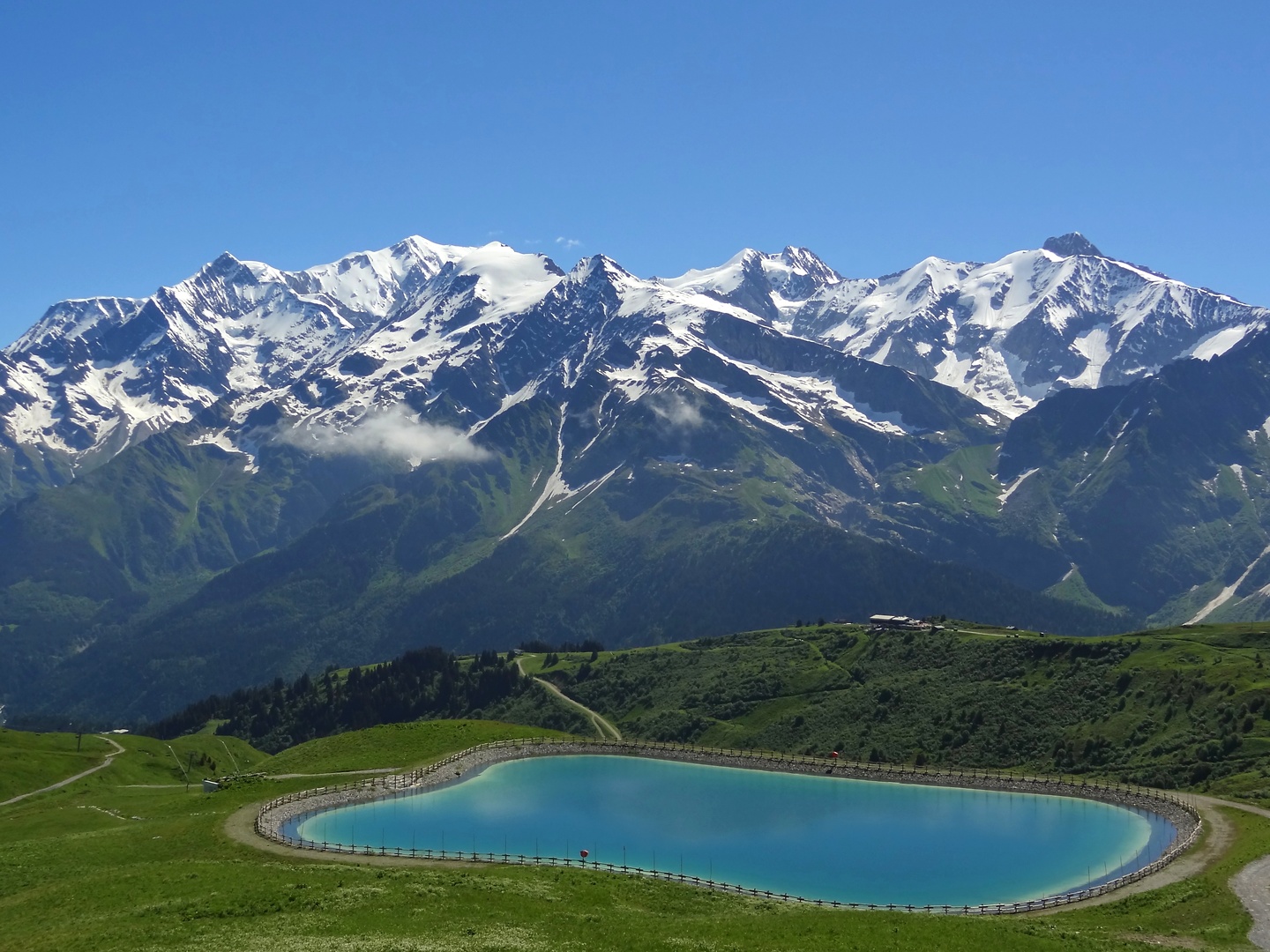 contamines-lake.jpg