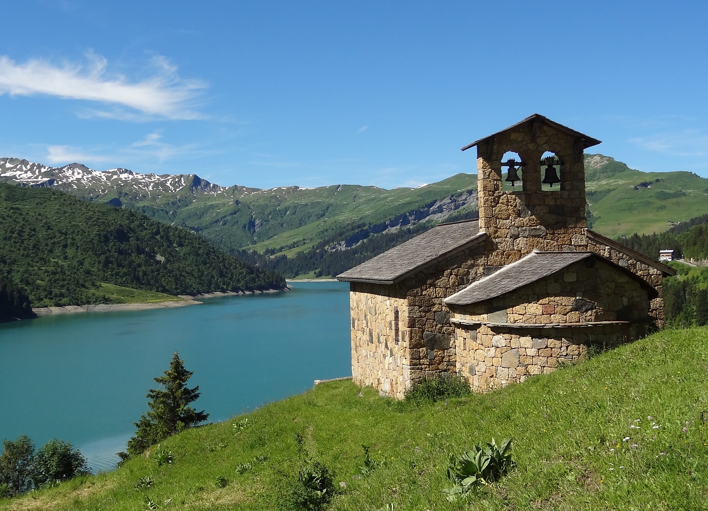 roselend-chapel.jpg